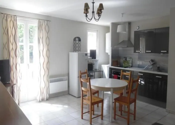 Apartment Confortable F3 Avec Balcon/terrasse En Centre-ville, Proximite Cures, Parking, Ascenseur, Pour 4 Pers. - Fr-1-703-88 Amelie-les-Bains-Palalda